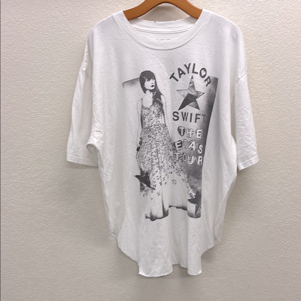 Taylor Swift Eras Tour White Graphic T-Shirt Size XL